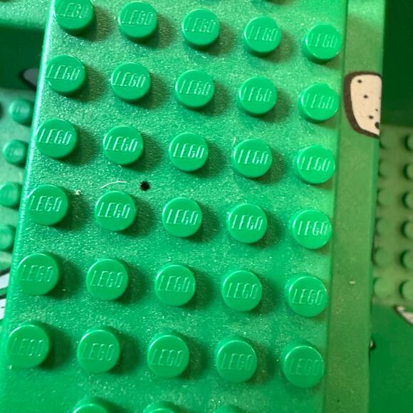 Lego Green Castle Baseplate Raised Rock Path Pattern Corner Pits 32 x 48 x 6 - Picture 5 of 7